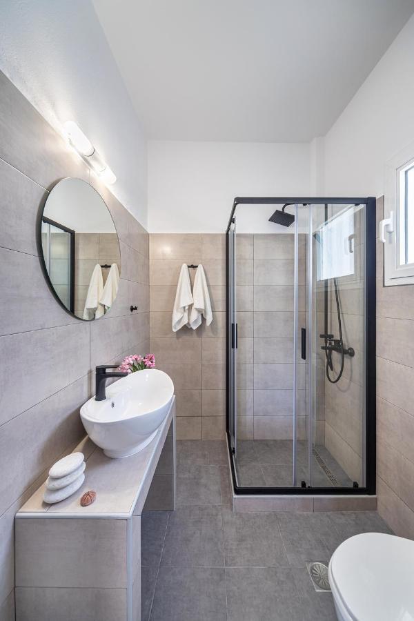 Letta'S Apartments Финикас Екстериор снимка