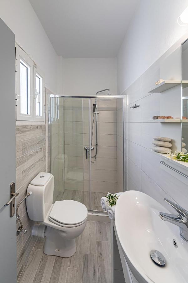 Letta'S Apartments Финикас Екстериор снимка