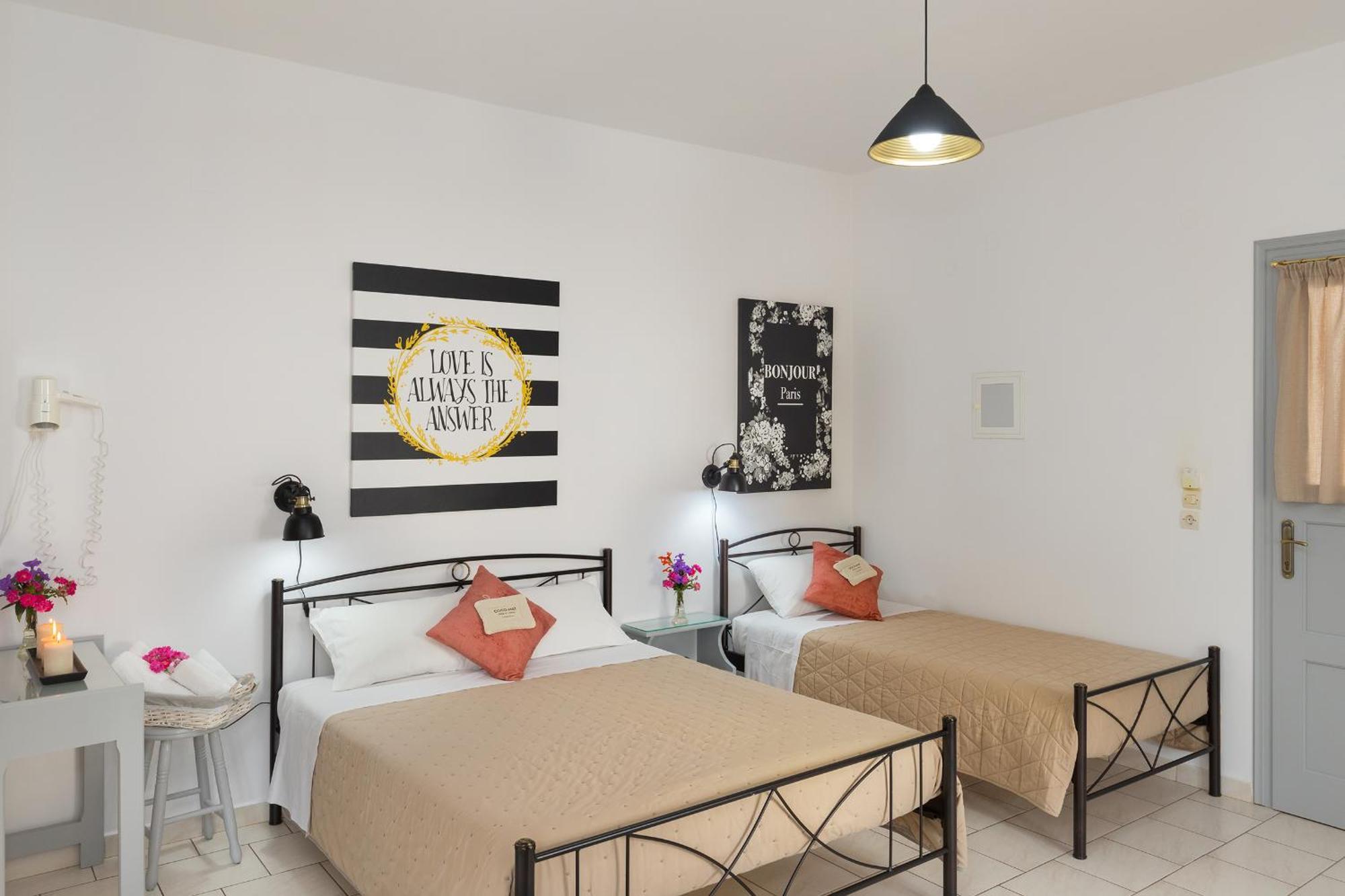 Letta'S Apartments Финикас Екстериор снимка