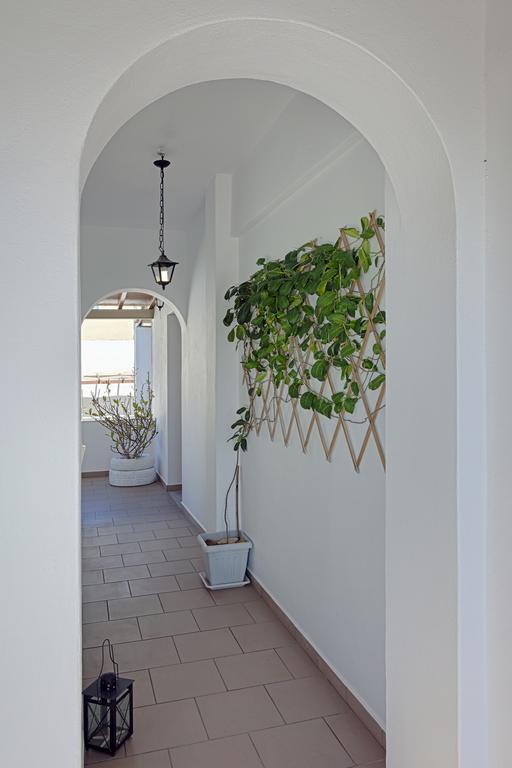 Letta'S Apartments Финикас Екстериор снимка
