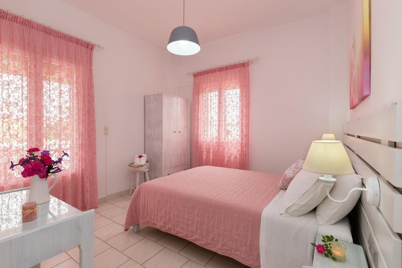 Letta'S Apartments Финикас Екстериор снимка